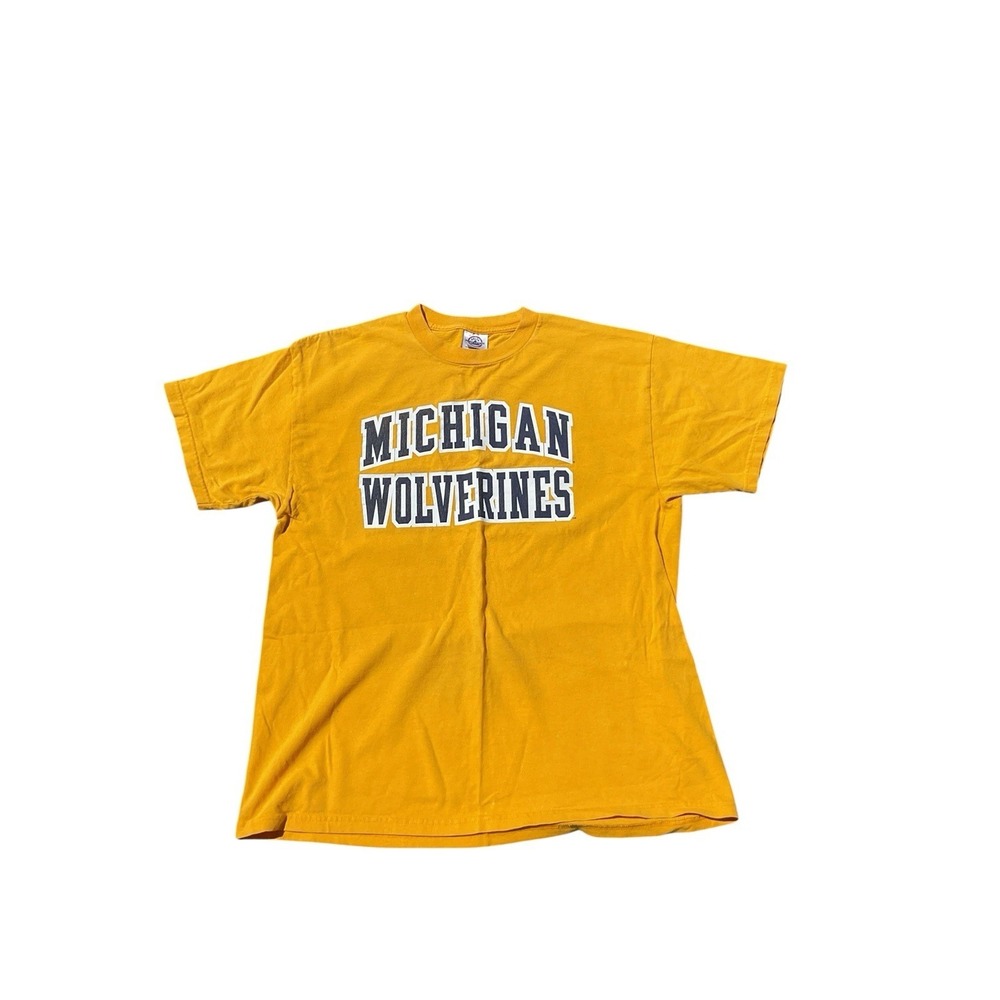 Vintage University of Michigan Short Sleeve Shirt‎ Men Size XL Yellow